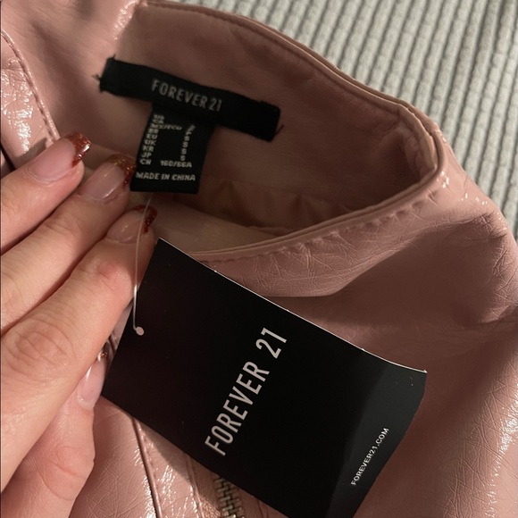 Forever 21 leather skirt - Picture 2 of 2